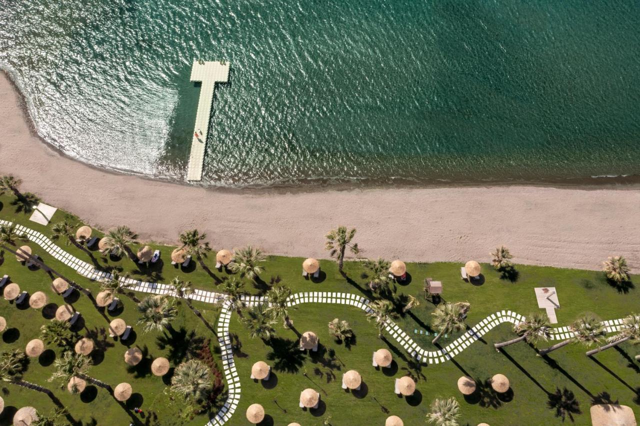 Radisson Collection Hotel, Bodrum アキアーラ エクステリア 写真 Aerial view of the beach